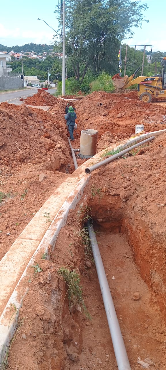 Rede de água potável em vala